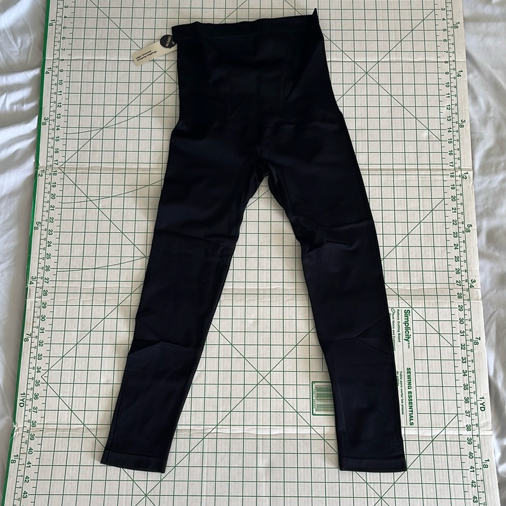 NWT Shaping Leggings